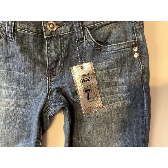 H & G Women's Size 7 Rhinestone Embellished Blue Jeans - Style 11778 - NWT 682 - Picture 4 of 13